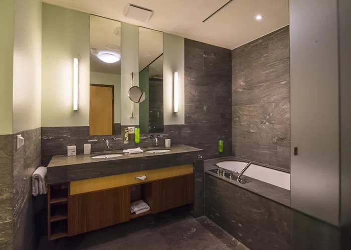 Waldhotel & - For Body & Soul 达沃斯