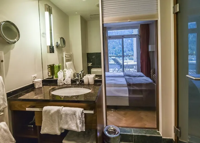 Waldhotel & - For Body & Soul 4*