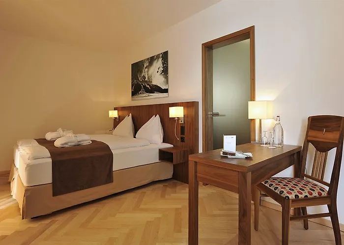 Waldhotel & - For Body & Soul Νταβός