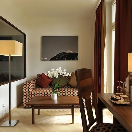 Waldhotel & - For Body & Soul Готель Давос